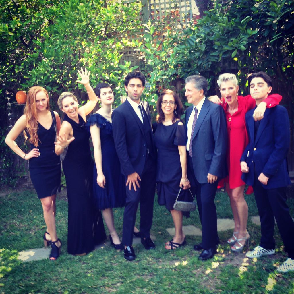 This is the family I am adorned with. #entourageMovie LA premier. http://t.co/XNzwqwwK1a