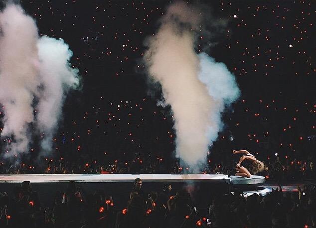 Cleveland crowd was AMAZING.
#1989TourCleveland http://t.co/brAyQrd5S9