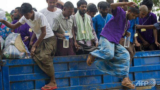 Japan unveils s$4.67m emergency grant aid for #rohingya migrants.