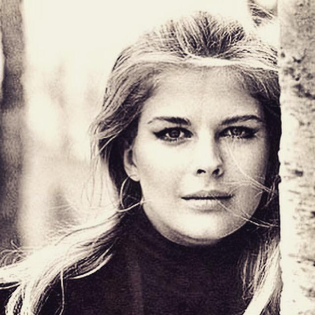 #MondayMuse... #CandiceBergen. Equal parts beauty + brains ????(and she was in #SweetHomeAlabama! ❤️) http://t.co/HVj7NckzoK