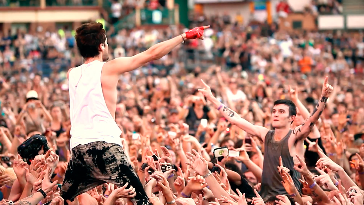RT @30SECONDSTOMARS: Live in the moment. → http://t.co/K50G3N1Pcc #FBF http://t.co/RGybeA1CoR
