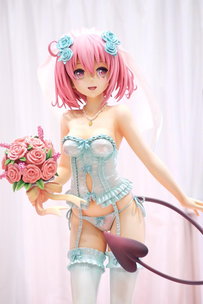 【画像】 1/1 等身大『モモ・ベリア・デビルーク』が登場 アニメキャラが二次元の壁をついに超える