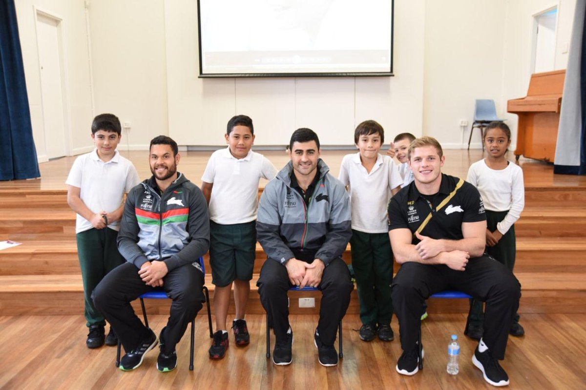 RT @SSFCRABBITOHS: GALLERY: We visited schools to educate kids on their #ColgateAU healthy smiles!

http://t.co/mvj9jTbYgL

#GoRabbitohs ht…