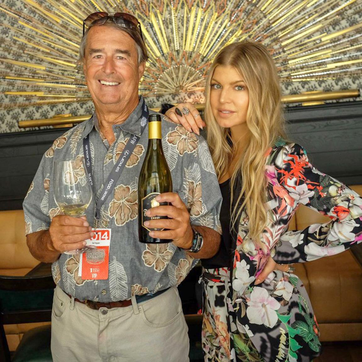 RT @FergusonCrest: #LikeFatherLikeDaughter… #winelovers & #winemakers.???????????? #FergusonCrest #tbt #fathersday #LAFW14 http://t.co/hTYixLRndS ht…
