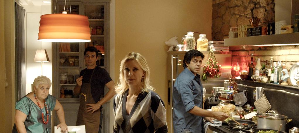 #filmdellaserata "Saturno Contro" di @FerzanOzpetek alle 21.00 su La5 http://t.co/BMKndZ7nSb