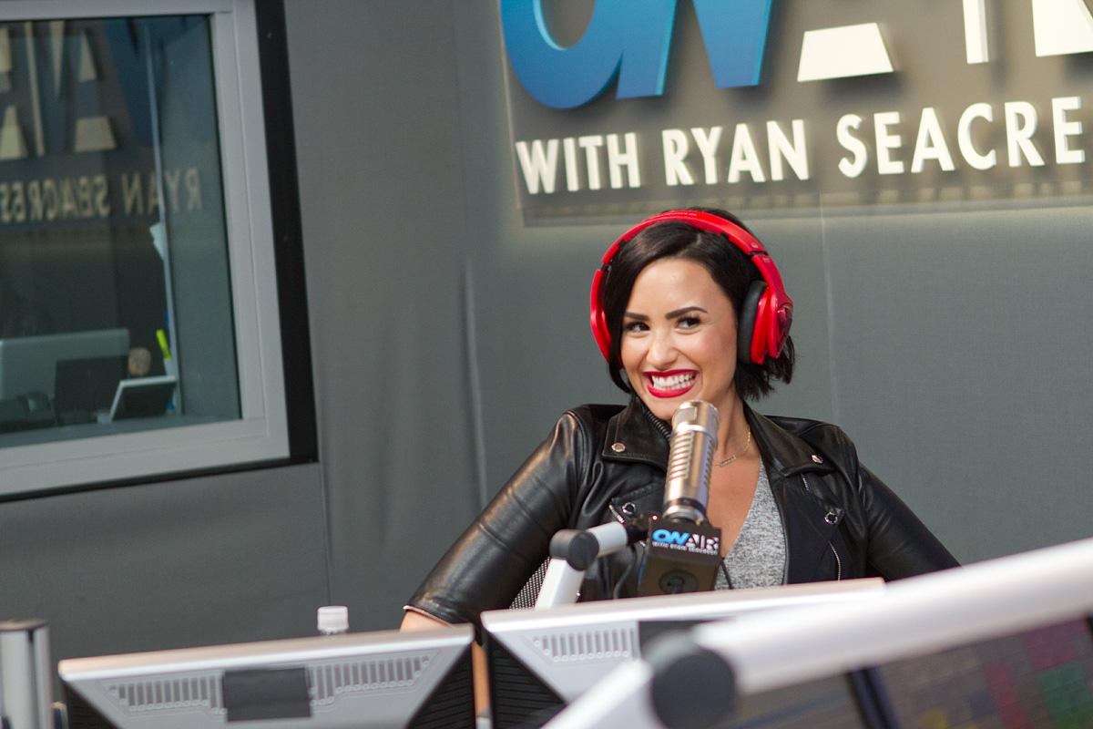 RT @1027KIISFM: Listen to full interview with @ddlovato this morning! #CoolForTheSummer & Album Details http://t.co/Kkw6ZZgP9I http://t.co/…
