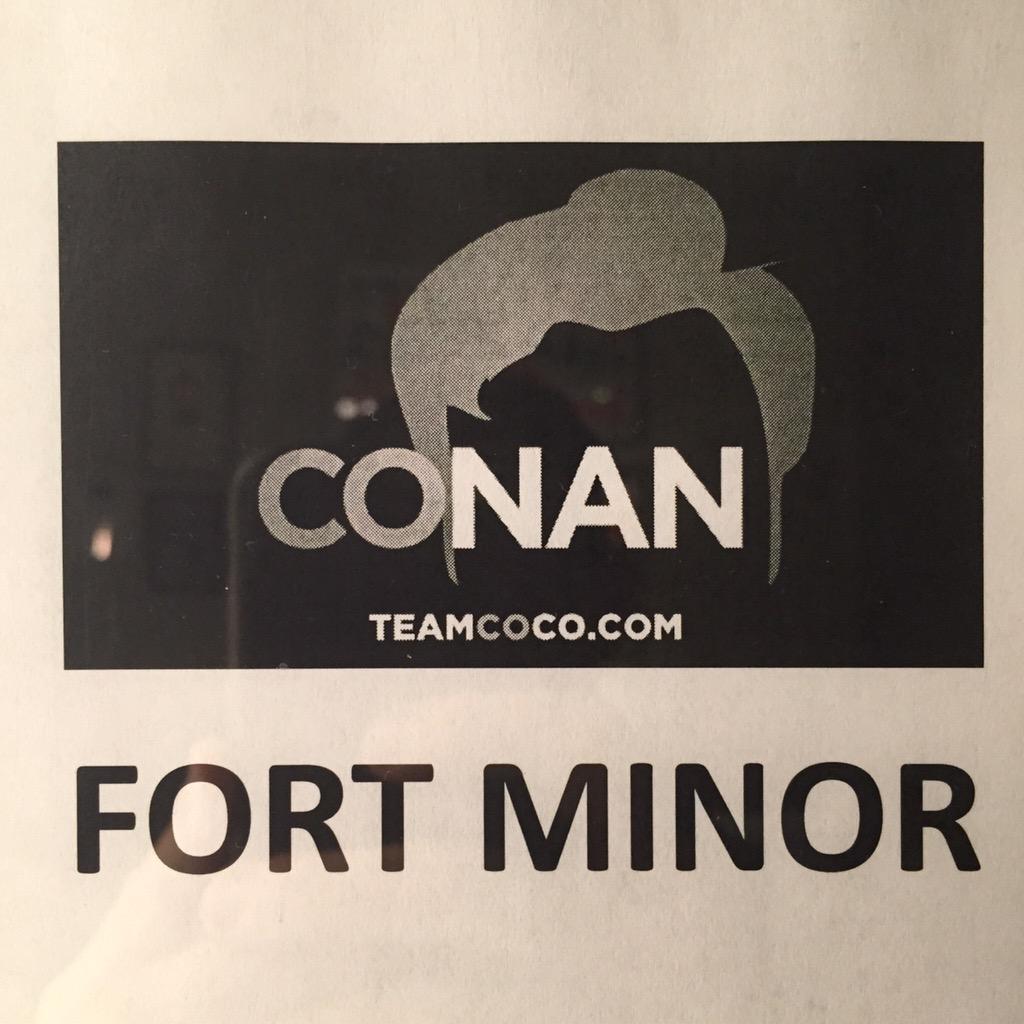 RT @fortminor: West Coast- tune in on @tbs_tv at 11pm to watch #FortMinor perform live on @ConanOBrien / @TeamCoco #WelcomeFM http://t.co/C…