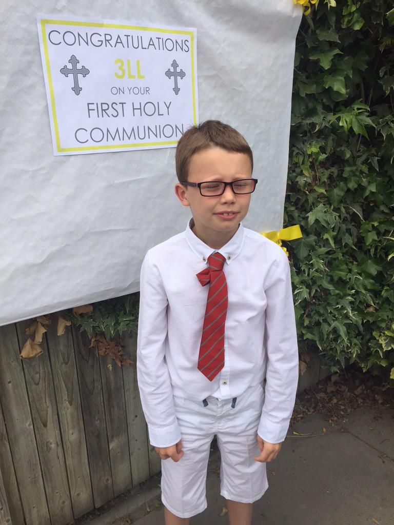 RT @supermumtaylor: @EmmaBunton @Specsavers @Kidscape My son loves his football glasses x http://t.co/mH7pHkzs6f