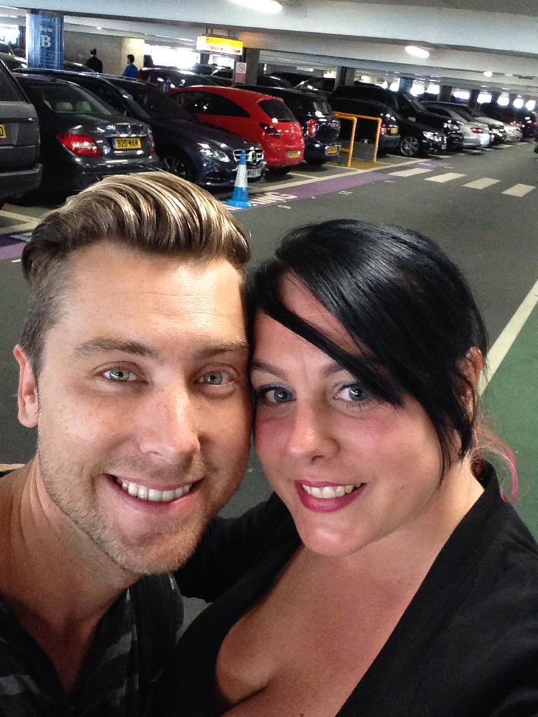 RT @Louiseohc: Thank you @LanceBass and @MichaelTurchin you have made my year, thank you for stopping ???????? http://t.co/cYitMiapgs