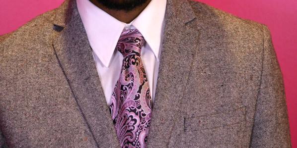 The 3 classic tie knots every modern gentleman should know (video): http://t.co/Dp558KV8bn http://t.co/tYFvhZ9vww /via @zaibatsu