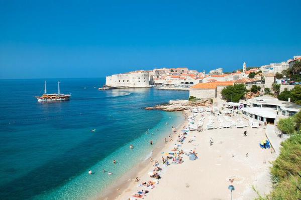 クロアチアにある、Dubrovnik+Beach♡『魔女の宅急便』の舞台と言われているそう♡♡ 