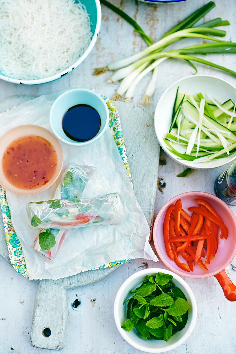 RT @JamieMagazine: What are you cooking up tonight? These summer rolls are perfect for keeping little hands busy. http://t.co/1KyYUBANCj ht…
