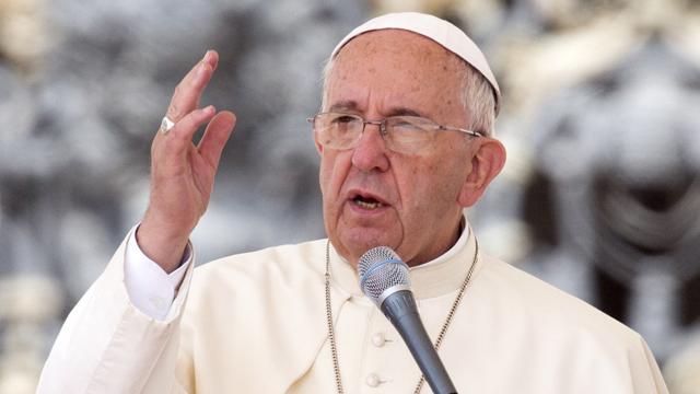 RT @foxnewsvideo: #PopeFrancis 's divorce comments spark debate @foxandfriends | http://t.co/eBpd7vbliY http://t.co/efzhPvnhhW spark from twitter @pdeakin098
