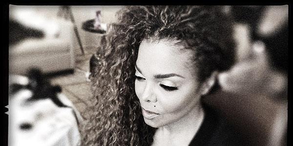 RT @people: The @JanetJackson video you can't see anywhere else http://t.co/1MFfd8quVN #BETAwards http://t.co/6XK2OpXPLb