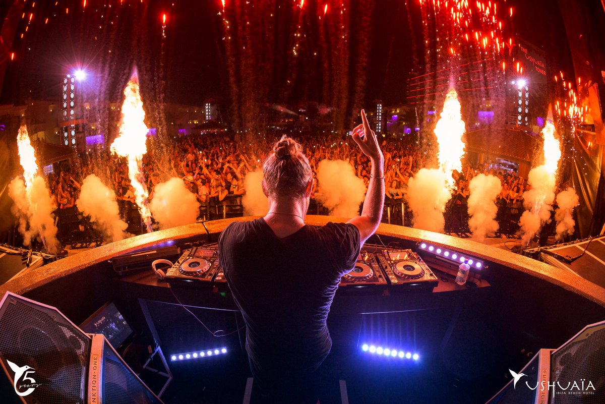 RT @ushuaiaibiza: Thanks FANS for partying w/ @davidguetta at @ushuaiaibiza. 7 more days before we do it again: http://t.co/AHfbdq5HlW http…