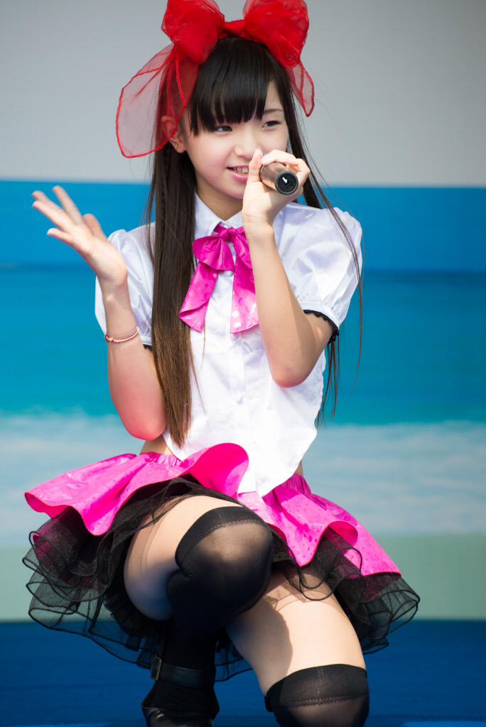 【画像あり】11歳・小6のアイドルの水着姿