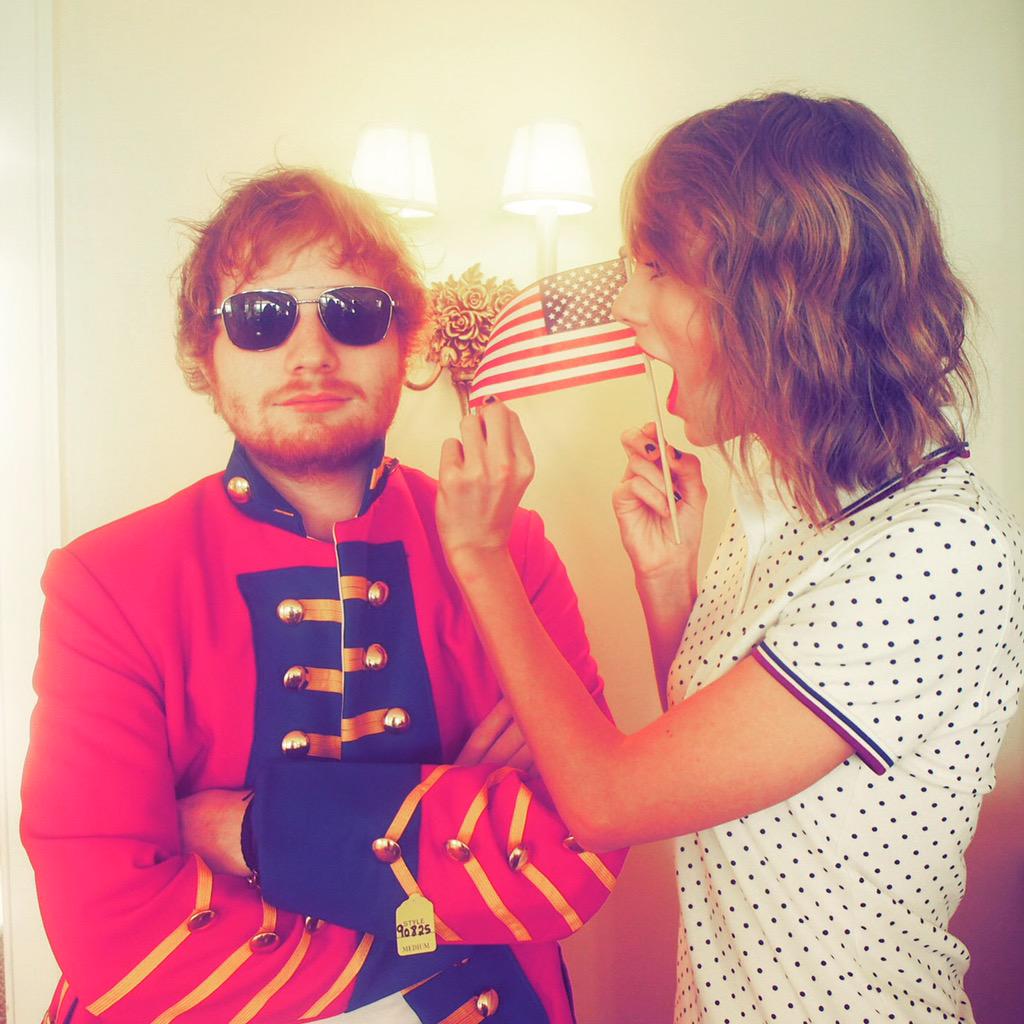 When @edsheeran shows up for the 4th of July in a red coat because he just can't let it go. http://t.co/ulTbBJhUt4