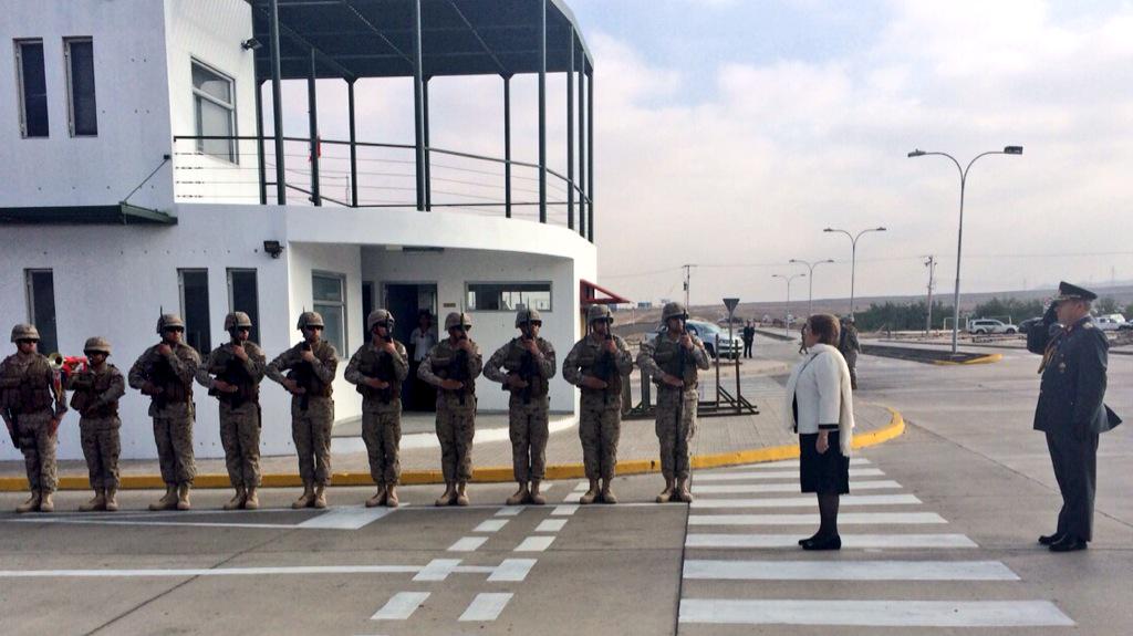 Pdta. asiste a ceremonia de Juramento de la Bandera en la Tercera Brigada Acorazada 'La Concepción' de Antofagasta
