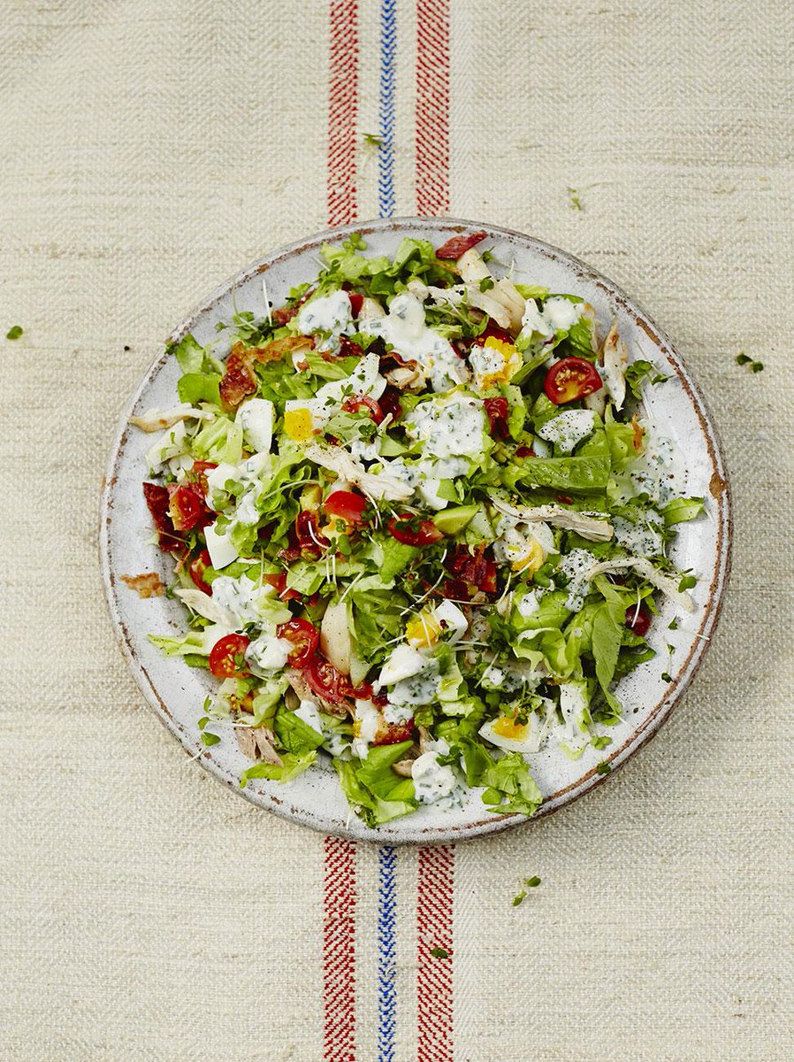 #Recipeoftheday is a Cracking Cobb salad with roast chicken, pancetta & blue cheese dressing http://t.co/6Fyi8auvwJ http://t.co/SciayyAAht