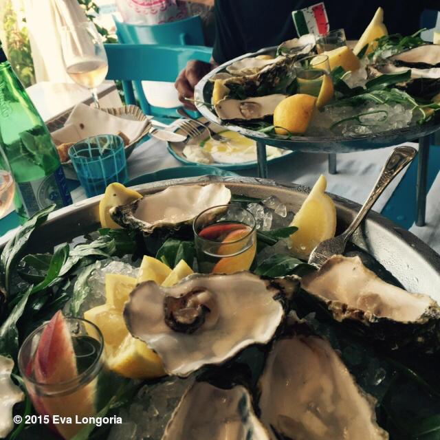 Lunchtime in #Italy #Oysters #Heaven http://t.co/5rExmnWoXe