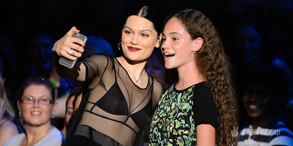 RT @TheVoiceAU: We ???? Coach @JessieJ in this special moment with 15 yr old audience member Eden → http://t.co/DaYfTbZQul #TheVoiceAu http://…