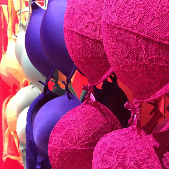 PLUS: Sexy Tee bras are 2/$42.50 thru tomorrow in stores! http://t.co/Yrk8lMyHJc http://t.co/cVCUOKQAwK