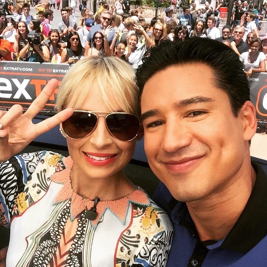 RT @MarioLopezExtra: Catchin up on stuff with my girl @NicoleRichie http://t.co/lmRaC8tWOU