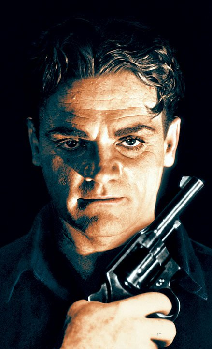 RT @WarnerArchive: Happy Birthday, James Cagney! http://t.co/Mc5CcCDT9s http://t.co/yXRoGgR7hh