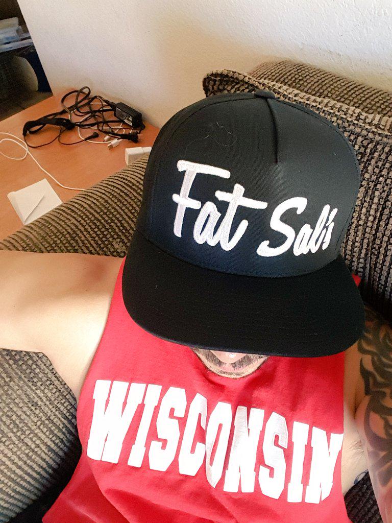 RT @paulsmosis: U might have a dope @fatsalsdeli #snapback but u ain't got one signed by @jerryferrara @BreanneRacano! #DontBeJelly http://…