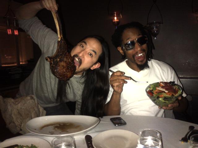RT @davidwaxman: #TBT to when I had a nice civilized dinner with @liljon and @steveaoki http://t.co/hjlguBPjDf
