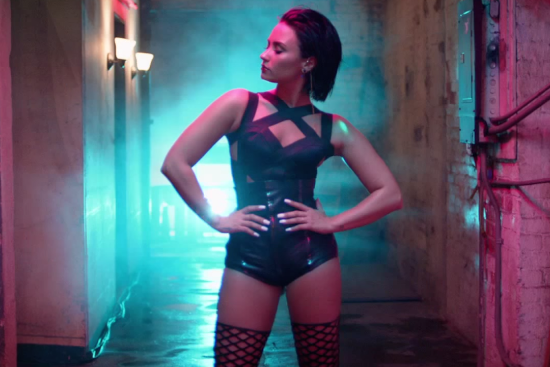 RT @PopCrush: Didn’t think #CoolForTheSummer could get any hotter? Try the Mike Cruz remix of Demi’s hit: http://t.co/da1lVDhqvo http://t.c…