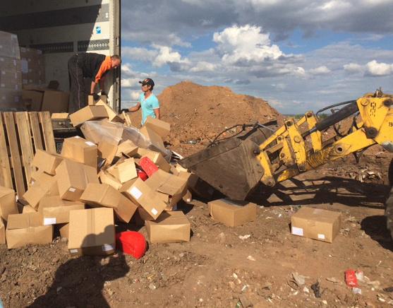 За день в России уничтожили 320 тонн продуктов. CLukEwPUEAAnE0X