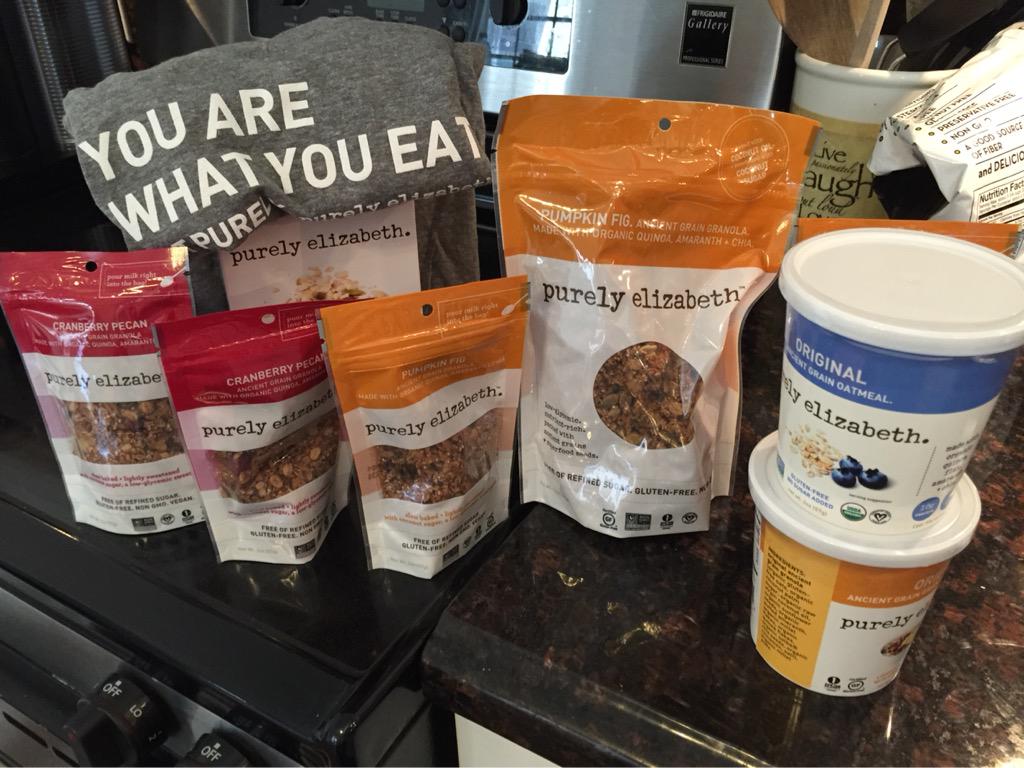 Thanks to @purelyelizabeth for all my yummy snacks me on track with my training youarewhatyoueat #healthyeating http://t.co/QKqu22zlbi