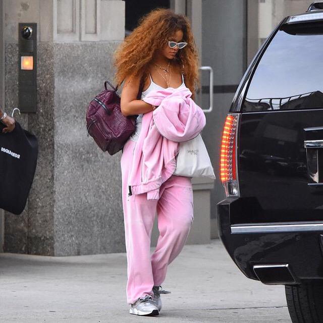 RT @seanjohn: Jet set like an It Girl.  @rihanna is pretty in pink rocking our vintage @SeanJohn tracksuit. http://t.co/M2HcZFRVFo