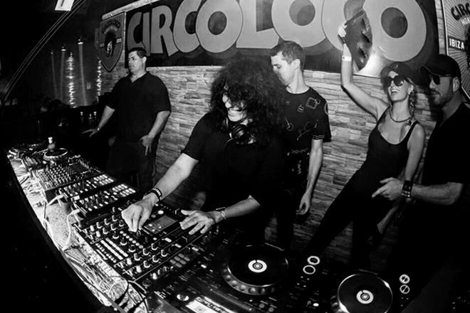 RT @Mixmag: What? Paris Hilton went to Circoloco in Ibiza last night and got down to @NicoleMoudaber. Fair http://t.co/dKfz9cJp07 http://t.…