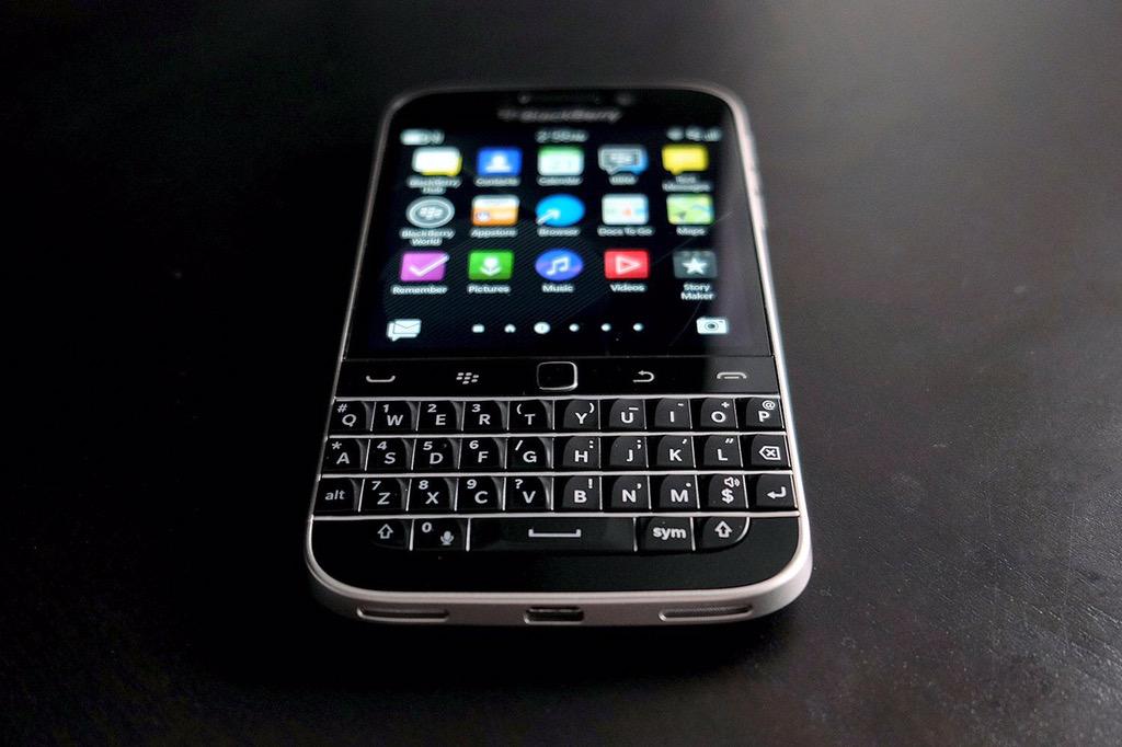 ·         Can’t wait to give this #BlackBerryClassic a test drive. Thanks BlackBerry #PowerUpgradede http://t.co/CGPW4XQt66