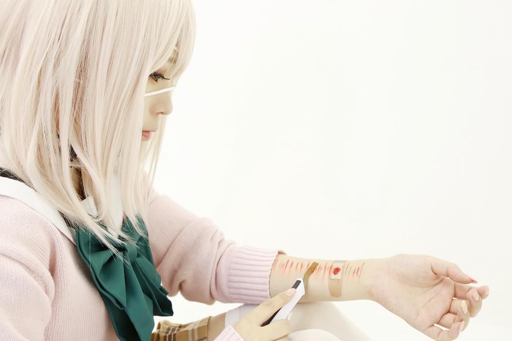 ※※リスカ・流血表現注意※※【コスプレ/魔法少女サイト】雨谷小雨:琥珀すずとPhoto*大山さん ※※リスカ・流血表現注意※※【コスプレ/魔法少女サイト】雨谷小雨:琥珀すずとPhoto*大山さん