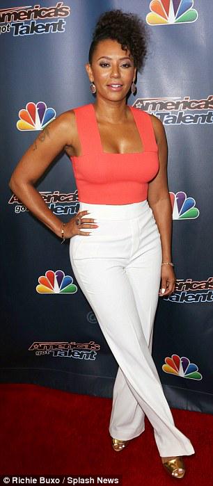 RT @Jennifer06931: .@OfficialMelB at last nights @nbcagt post show in NYC <3 http://t.co/vIA1cterLl