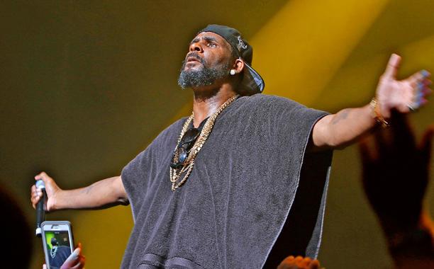 RT @EW: .@RKelly says he wrote 462 songs for his new album, and they're all hits: http://t.co/HOuXU78Ohp http://t.co/kw5Qa2V7FQ