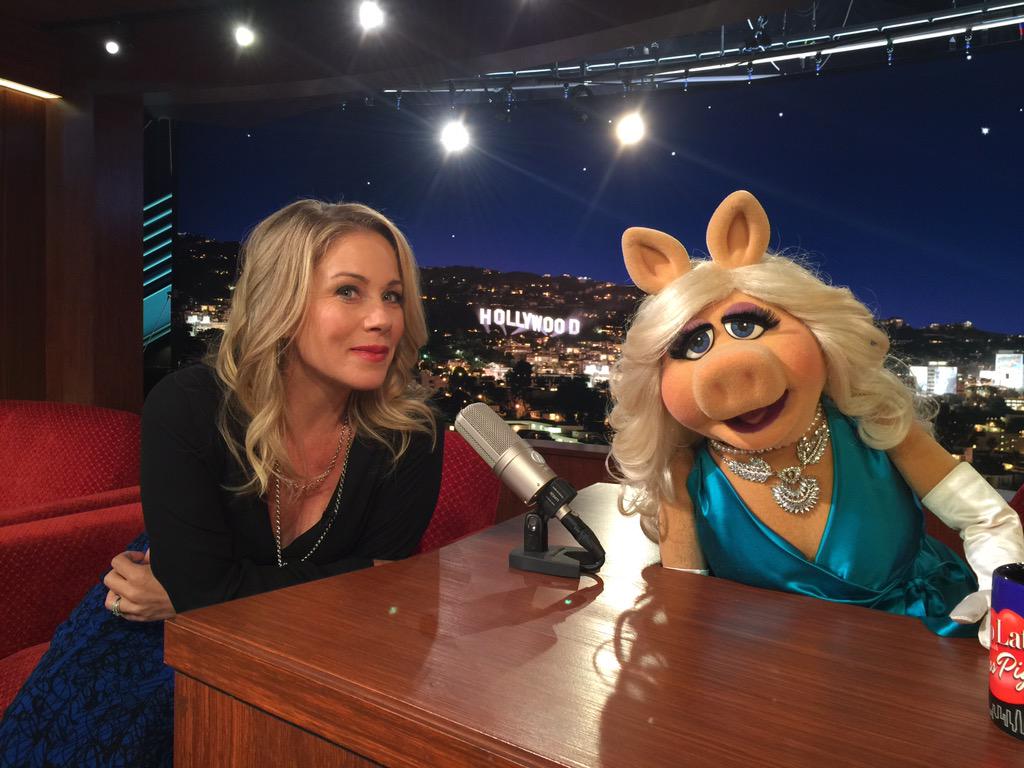 Oops. Sept 22 for the big premiere of The Muppets!!!!! So excited. http://t.co/ZCdcUlgCZc