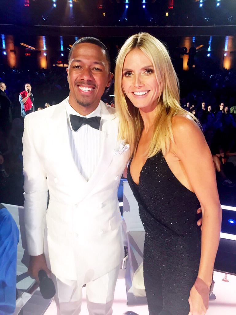 Look who came to visit during the commercial break, @nickcannon! #AGTFinale http://t.co/RTwaumAKOH