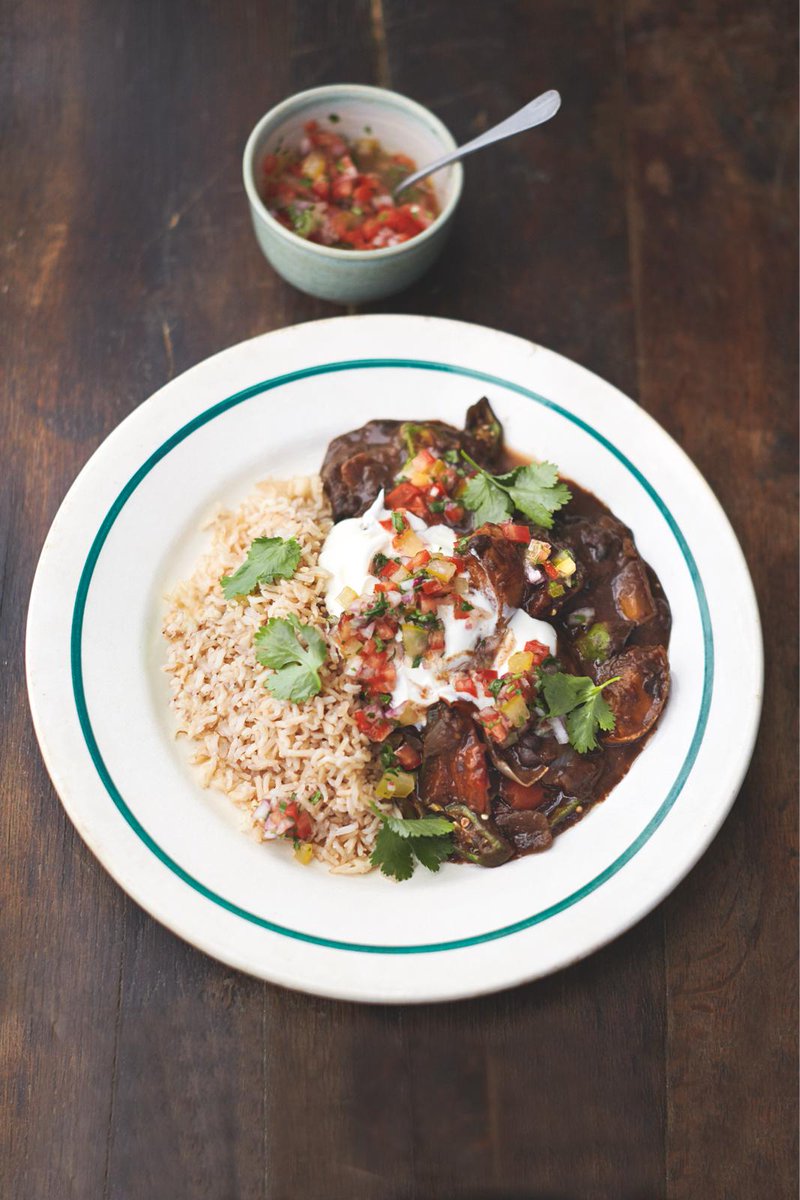 #Recipeoftheday a new #JamiesSuperFood recipe - Smoky veggie feijoada #MeatFreeMonday
http://t.co/QtJtv0nHkM http://t.co/dxsGWNwIff