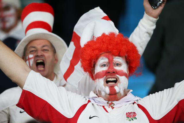 RT @premrugby: The England & Wales fans are still pretty vocal including a few famous faces - @RealSirTomJones & @DavidHasselhoff http://t.…