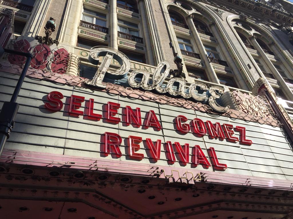 RT @TwitterMusic: #Selenators are getting an amazing treat tonight at @selenagomez's #REVIVALevent ???????????????? http://t.co/3oC22nfaH0