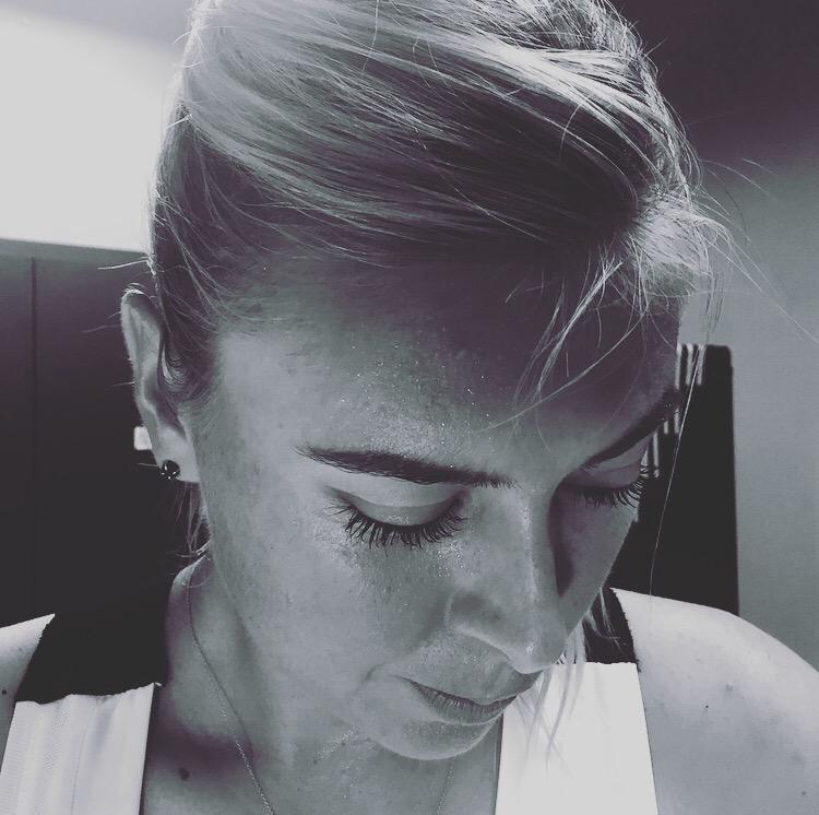 Shooting all the on court looks for next year...and sweating. @Nikecourt http://t.co/moAwVeyxLO