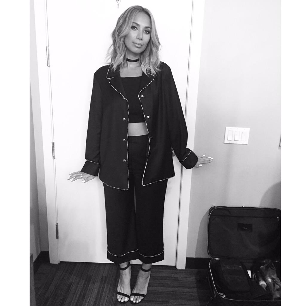 Just a lil @alexanderwangny moment backstage at the @TheEllenShow http://t.co/WTjVnphpNb