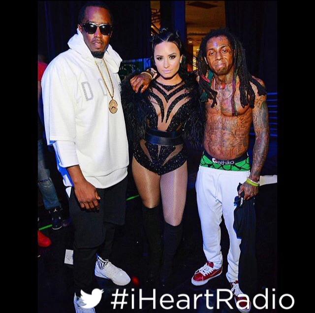 Diddy and Weezy sandwich... ????????#legitsquadgoals #legends #iHeartRadio @iamdiddy @LilTunechi http://t.co/cKObAsKUUR