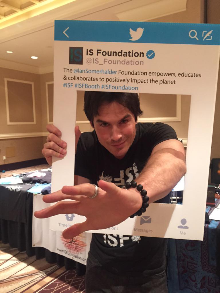 Vegas!!!I'm coming to @CreationEnt #TVD Con & I'm bringing some #ISF family members with me.Come;) http://t.co/Do9BEyj5Aj