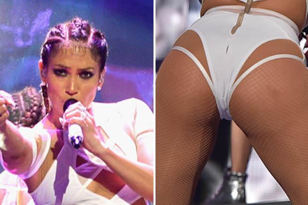 jlo getting naked Jlo getting naked
