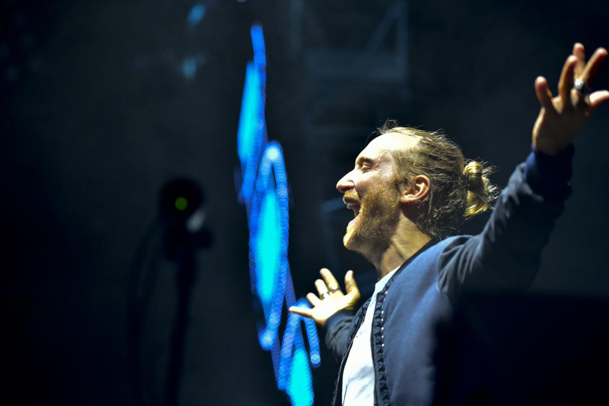 RT @ultrajapan: Welcome @davidguetta to the main stage!!! 
いよいよフィナーレ！David Guetta、名曲の猛襲！
#ultrajapan #ultrajapan2015 http://t.co/GSrUB8f2il